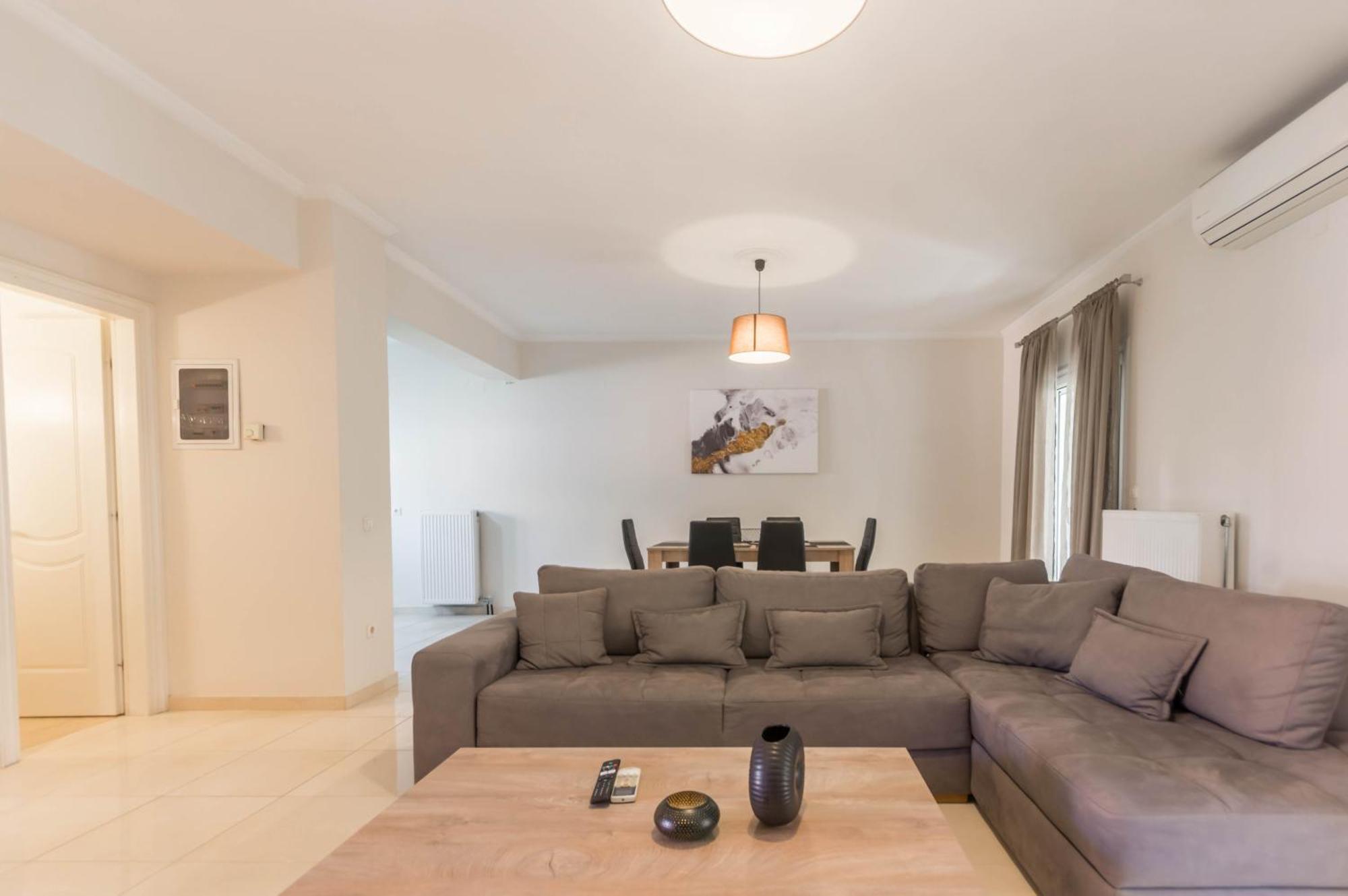 Διωροφη Μεζονετα-2Km Απο Το Κεντρο-Iliana House Apartment Alepou Exterior photo