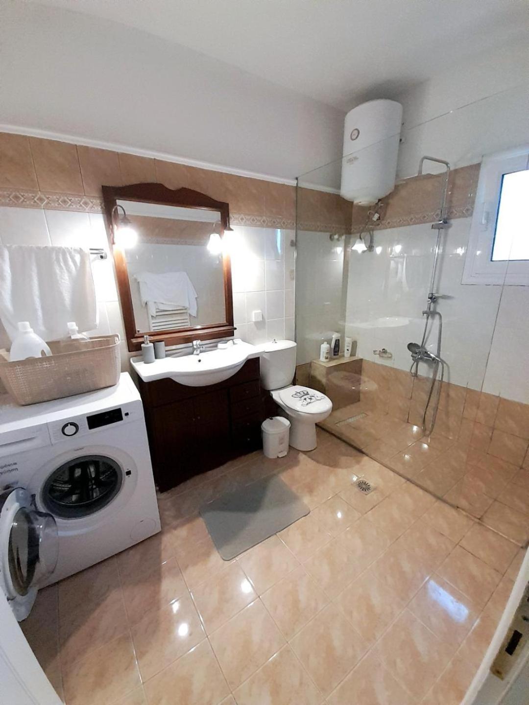 Διωροφη Μεζονετα-2Km Απο Το Κεντρο-Iliana House Apartment Alepou Exterior photo